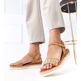 Barna horgolt szandál a Versala ékön 2