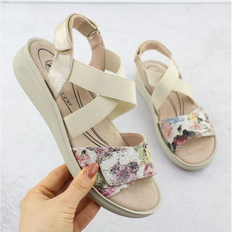 Kényelmes szandál jezzi 24142 jez448b 1