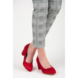 Üzleti szivattyúk a poszton piros 1