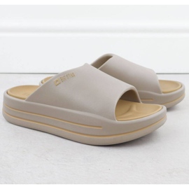 Big Star Papucs a nagy csillagplatformon az SS274424 INT2152A -ban 2