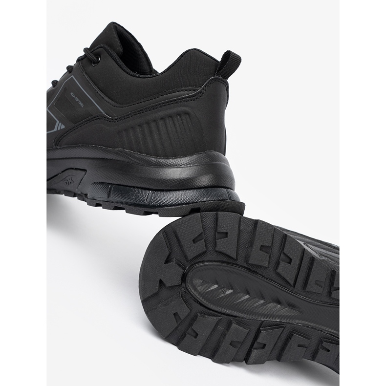 Fekete DK Sports lábbeli Aqua Softshell technológiával 2