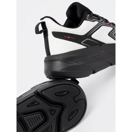 Shelvt Kényelmes fehér és fekete sportcipő hálószerkezetű McArthur 2