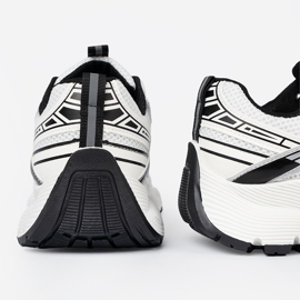 Shelvt Fehér és fehér kényelmes cipők egy hálóval 1