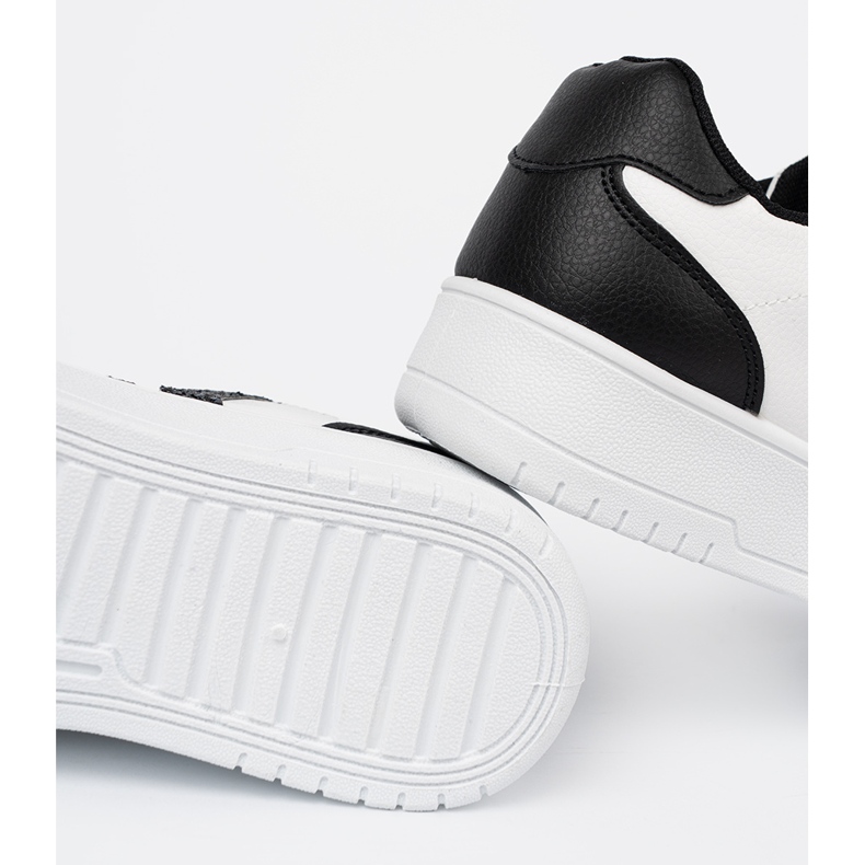 Shelvt Stílusos fekete -fehér cipők csillogó betétekkel 2