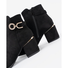 Shelvt Fekete női csizma elegáns csatkal 1