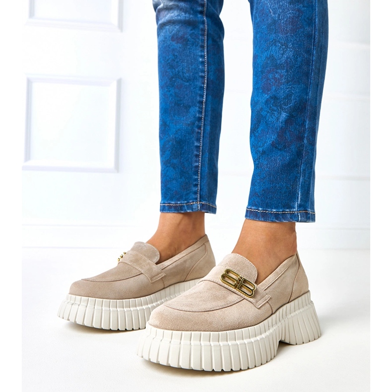 Karino bézs velúr cipő 2