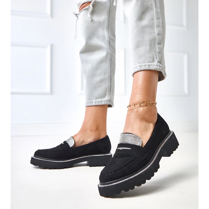 Fekete ekozamszu mokaszinok köbös cirkóniummal díszítve Klooren 2