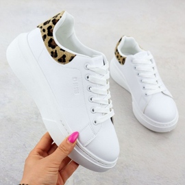 Big Star Sportcipő a nagy csillagplatformon az SS274247 INT2165B -ben fehér 1