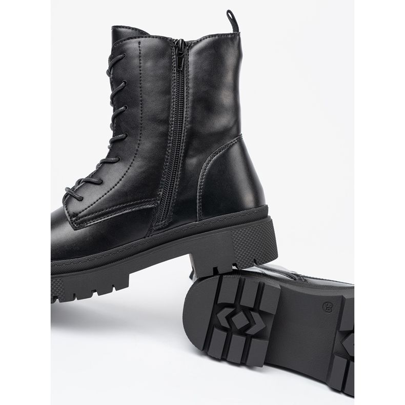 Fekete női fűzős bokacsizma 1