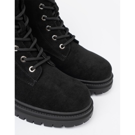 Shelvt Elegáns fekete munkavállalók fényes kristályokkal 1