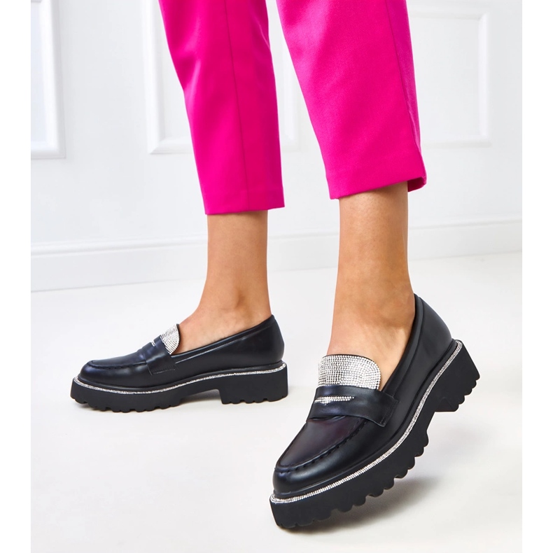 Fekete női cipők köbös cirkonokkal 2 Fekete női cipők köbös cirkonokkal 2