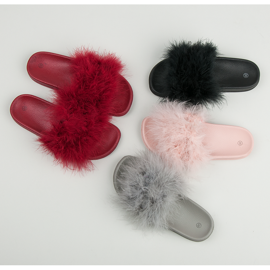 Papucs szőrmével fekete 1