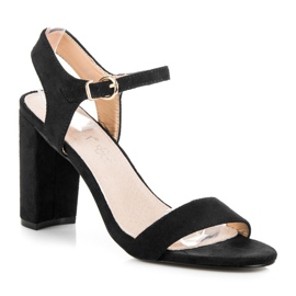 Vinceza Fekete szandál a poszton 1