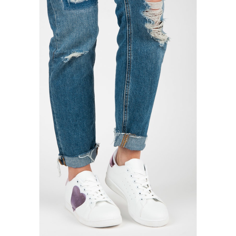 Fehér tornacipő szívvel ibolya 1