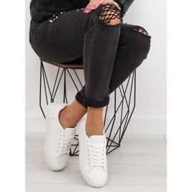 AX02 fehér kúszócipő 1