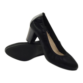 Sergio Leone Szivattyú 233 oszlopon fekete 3