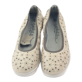 Bőr pumpák Filippo 047 mintákkal bézs 4