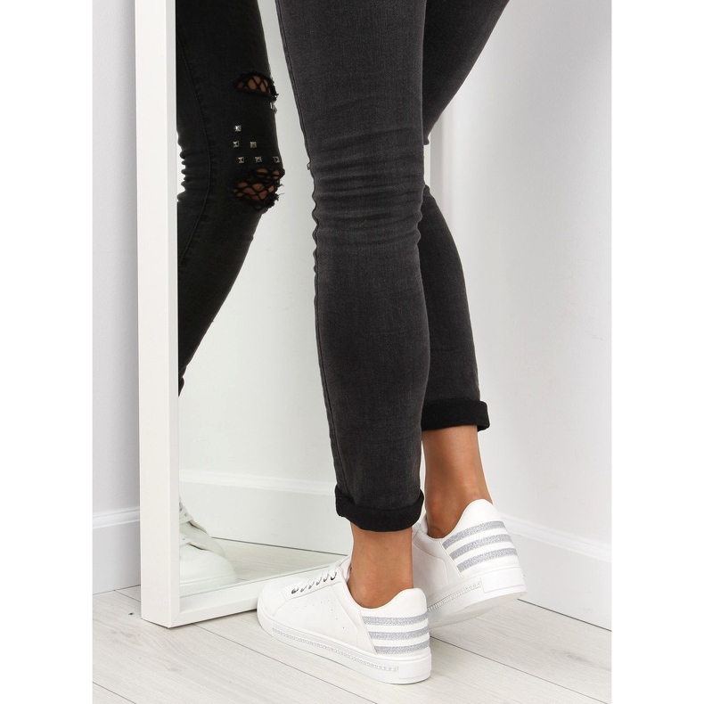 Fehér női tornacipő SU09p Fehér 2 Fehér női tornacipő SU09p Fehér 2