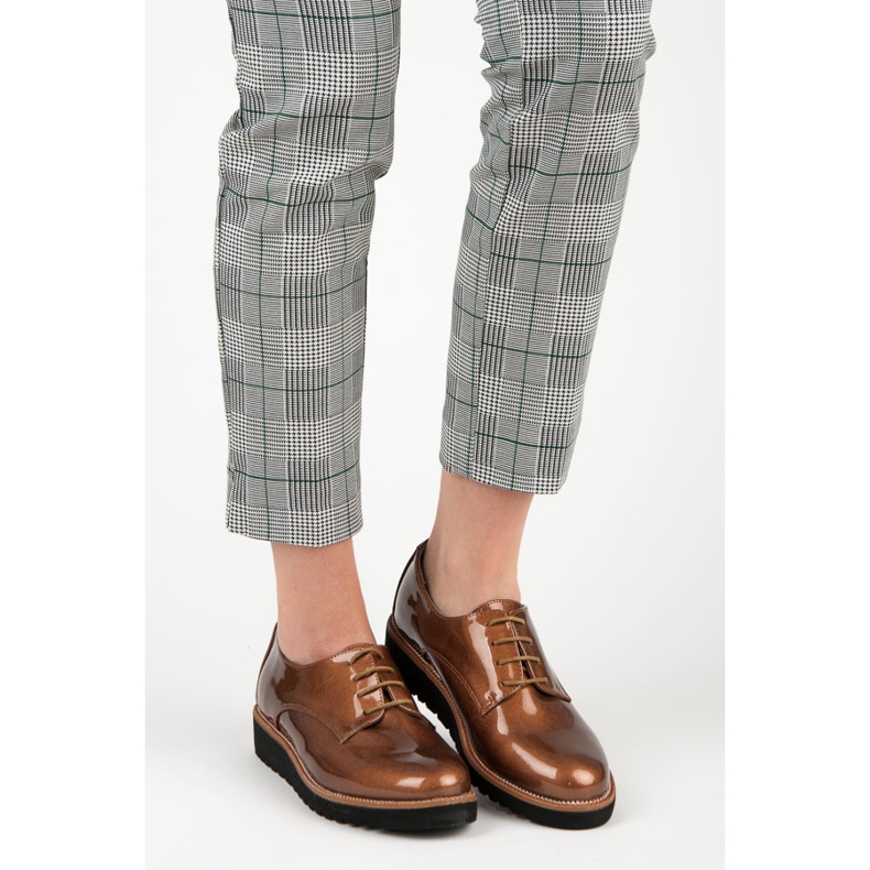 Kylie Lakkozott brogues barna 1
