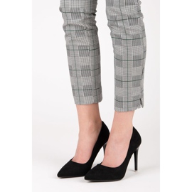 Fekete magassarkú 1 Fekete magassarkú 1