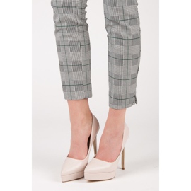 Small Swan Lakkozott sarok a platformon barna 1