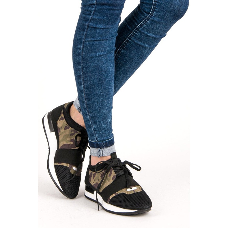 Bebújós sportcipő fekete barna zöld 1