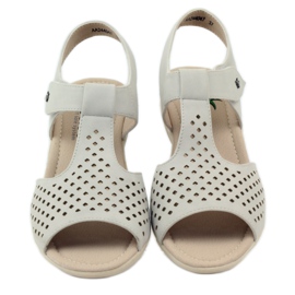 Szuper kényelmes Aloeloe szandál barna 4