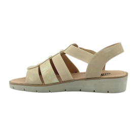 Szuper kényelmes Aloeloe szandál barna sárga 2