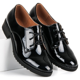 Lovery Elegáns lakkozott cipő fekete 1
