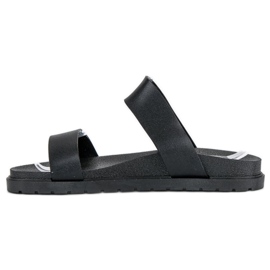 Fekete női papucs 2