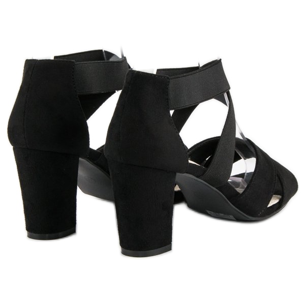 Filippo Velúr szandál oszlopon fekete 1