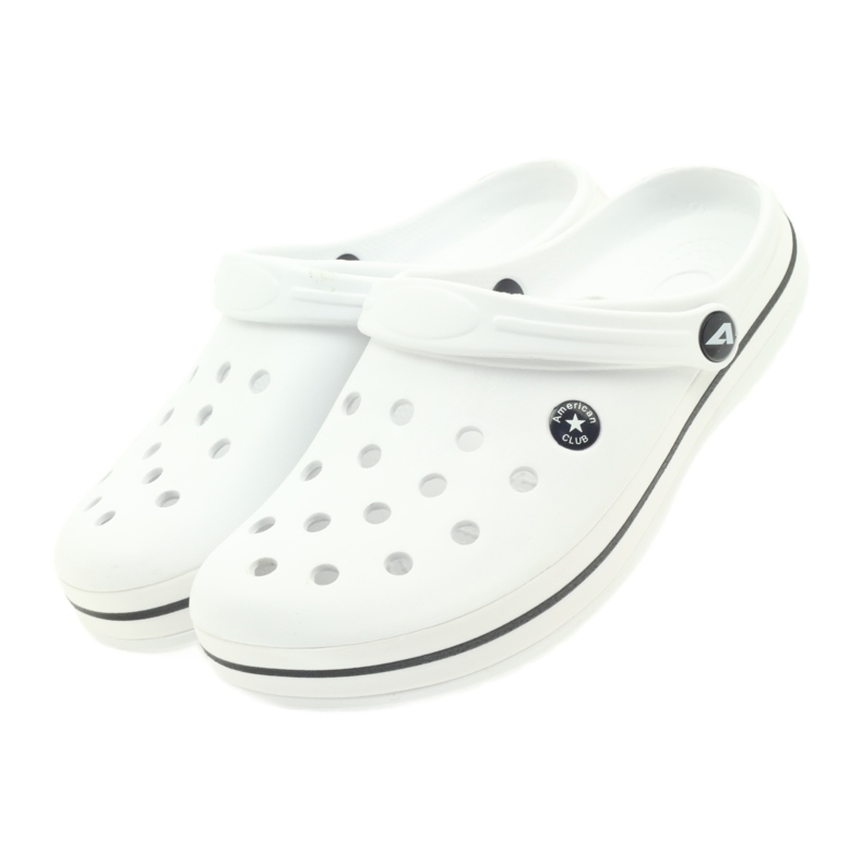American Club Kroks klumpa fehér szandál 4