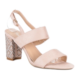 Stílusos szandál gyöngyökkel barna 1