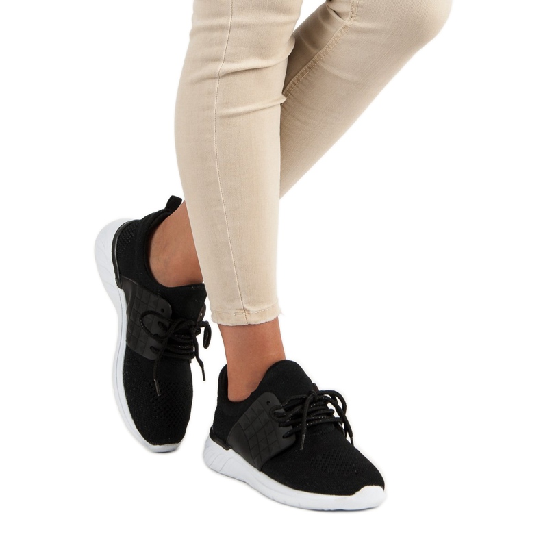 Könnyű sportcipő fekete 1