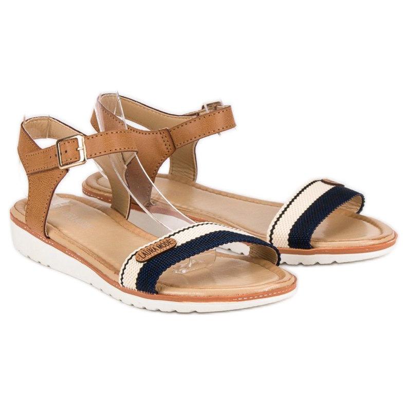 Laura Mode Textil lapos szandál barna 1