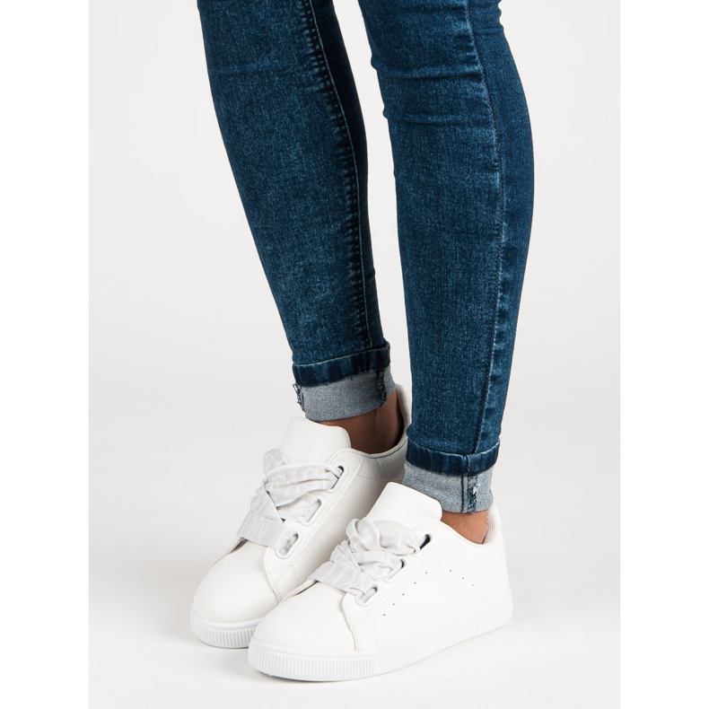 Fehér divatos tornacipő 2