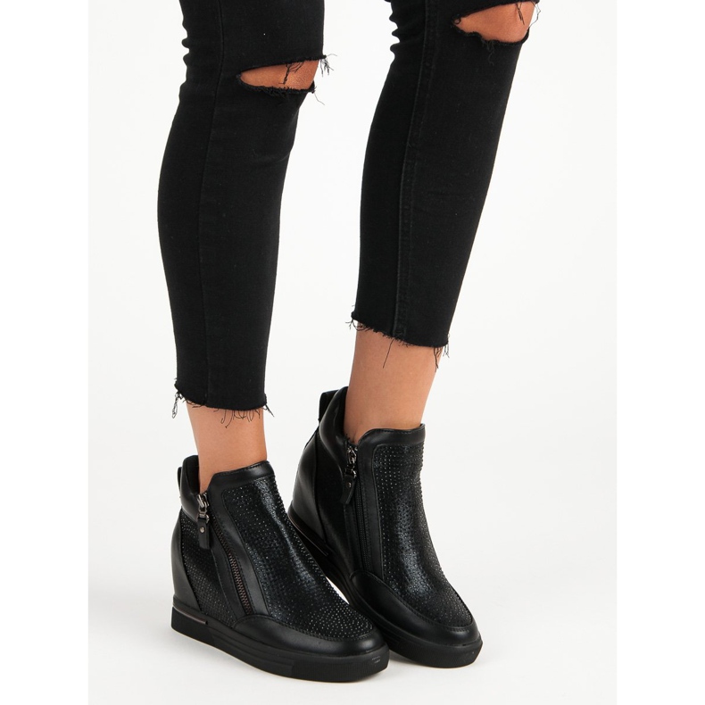 Cipő a cipzáron fekete 2