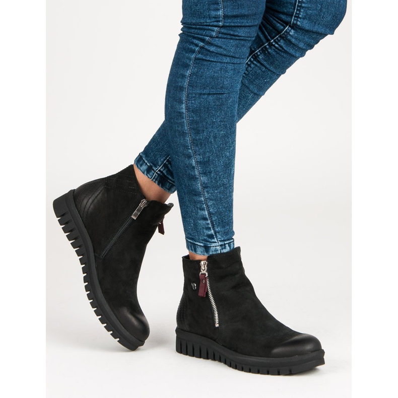 Alacsony csizma a VINCEZA cipzáron fekete 2