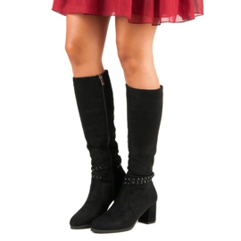 Velúr csizma a poszton fekete 1