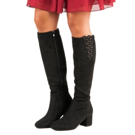 Elegáns magas sarkú csizma fekete 1