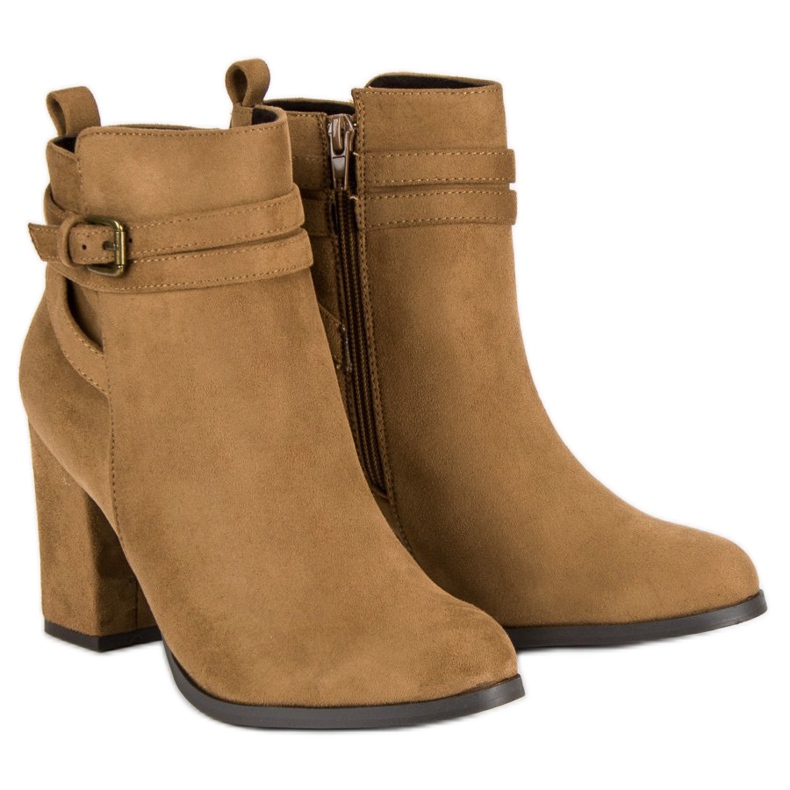 Corina Elegáns magas sarkú csizma barna 1