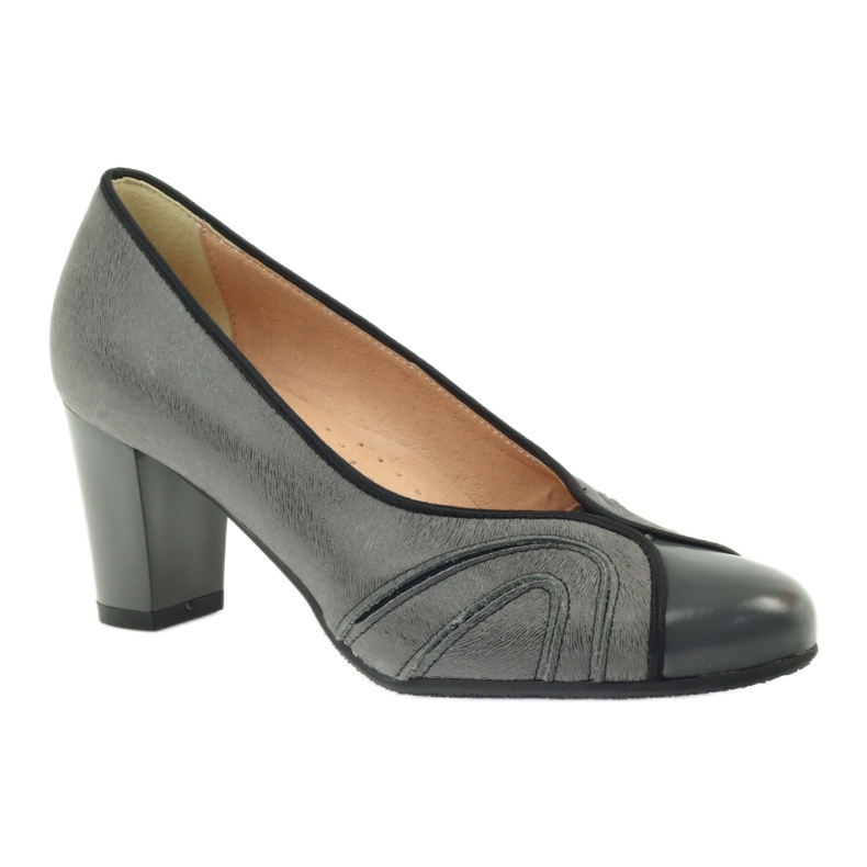 Szürke Espinto szivattyúk az oszlopon 1