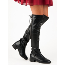 Fekete csizma a térd felett 2