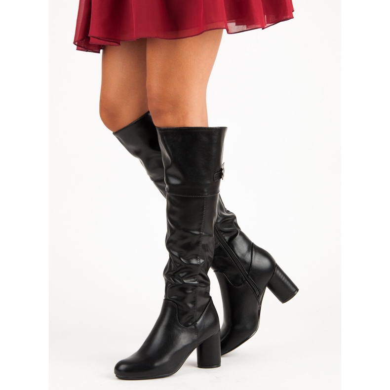 Fekete magas sarkú csizma 2