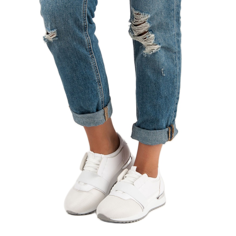 Felcsúsztatható sportcipő fehér 1