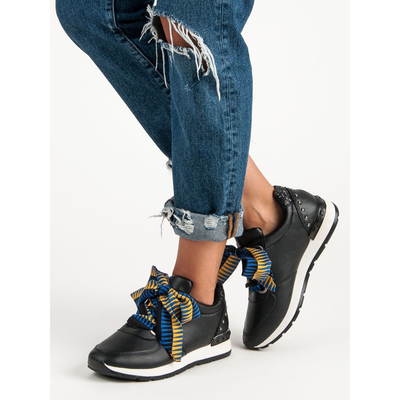 Divatos kötött cipők fekete 2