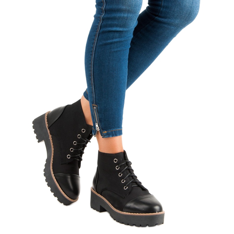 Sziklacsizma fekete 2 Sziklacsizma fekete 2