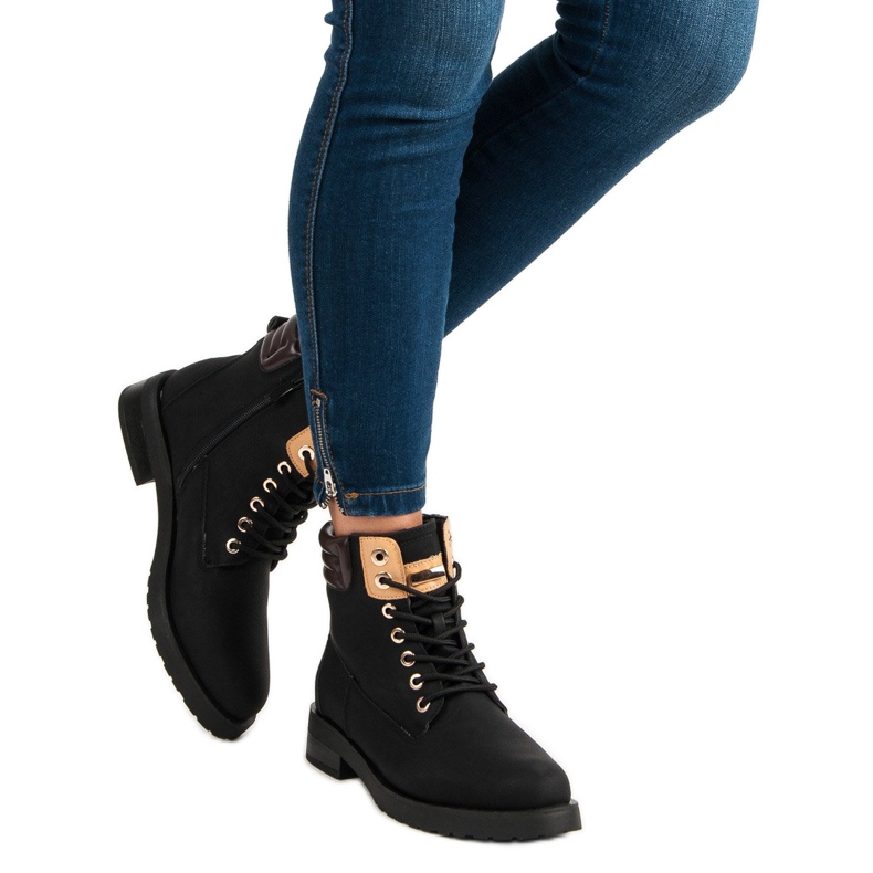 Juliet Fekete csapdázók 2