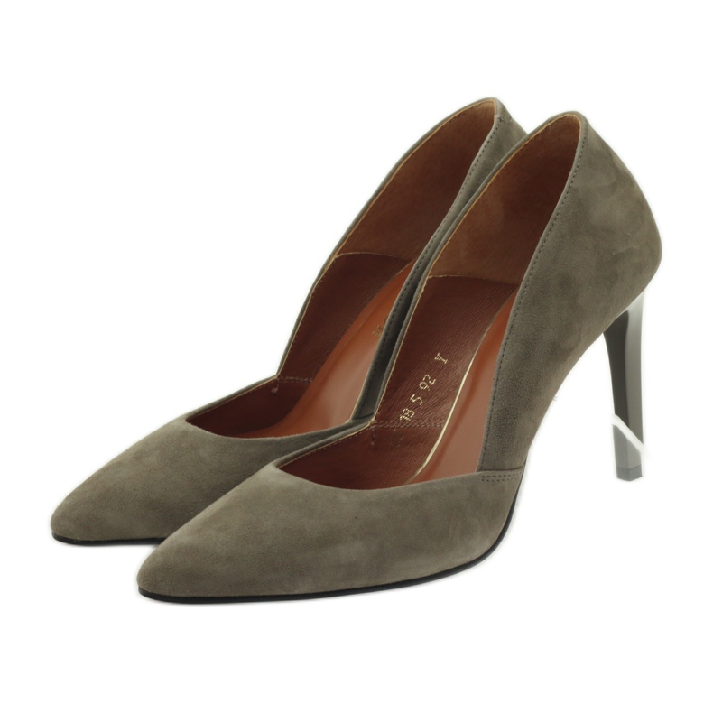 Szivattyú a magas sarkú Neścior 092 barna 3