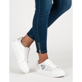 Fehér cipők nyomtatással szürke 2